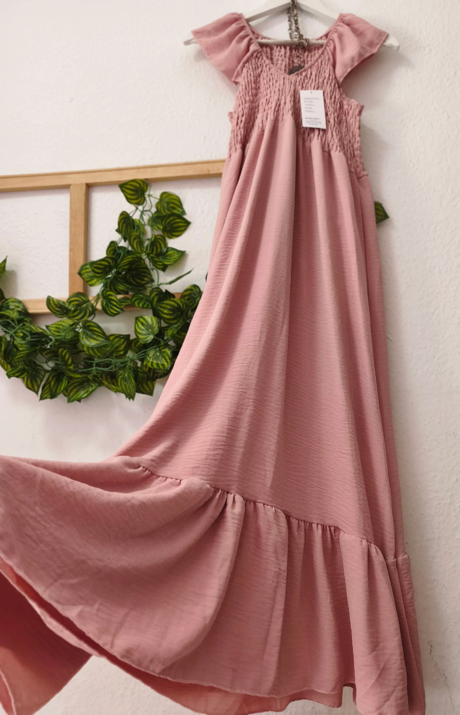 Vestido fluido largo rosa nude panel abeja adaptable talla M L 